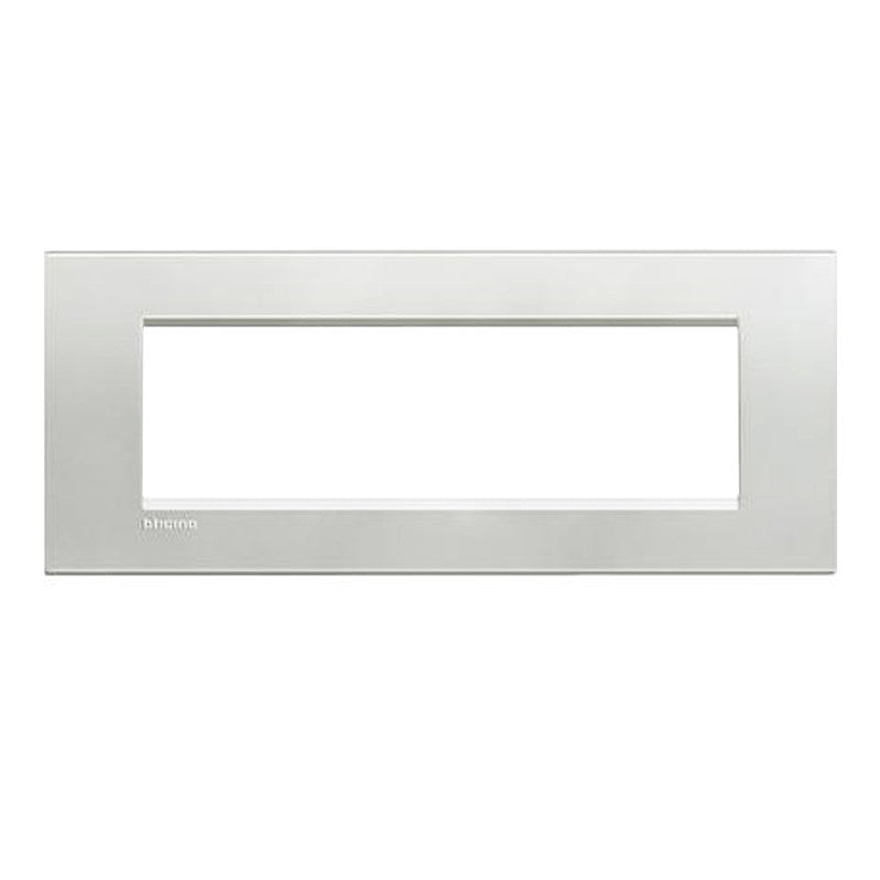 Living Light - placca 3M\4M\7M argento TICLNA4803AG Living Light - placca 3M\4M\7M argento TICLNA4803AG